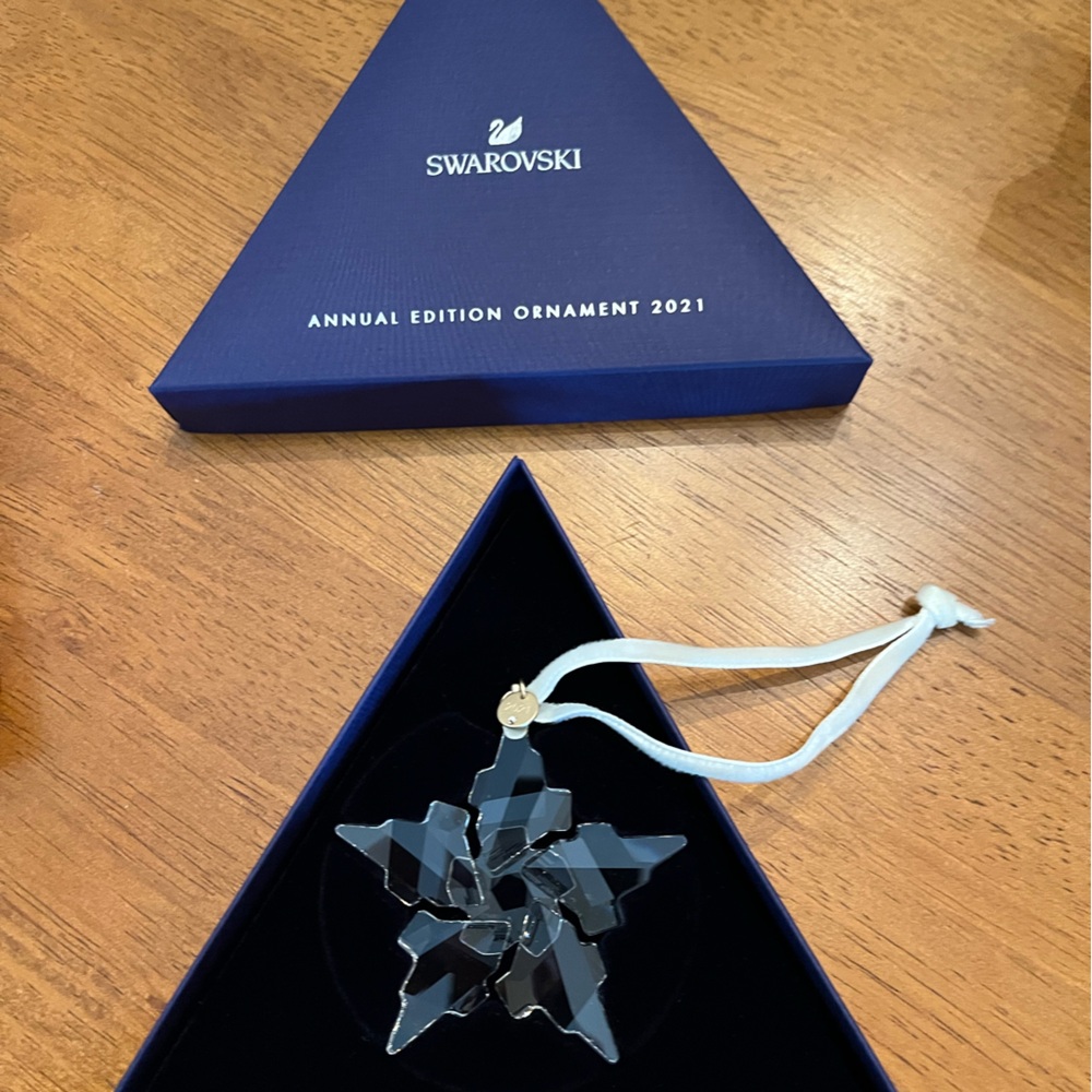 2021 Annual Edition Swarovski Ornament